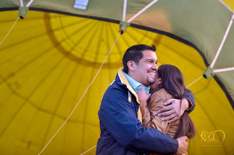 Hot Air Balloon engagement pre wedding photography. Tequila wedding photographer